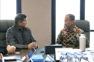 Menteri Perindustrian Agus Gumiwang dan Utusan Khusus Presiden bidang Iklim dan Energi Hashim Djojohadikusumo