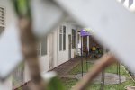 Suasana Indekos tempat seorang diplomat Kementerian Luar Negeri berinisial ADP (39) yg ditemukan tewas (Foto: Katadata/Fauza Syahputra)