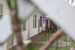Suasana Indekos tempat seorang diplomat Kementerian Luar Negeri berinisial ADP (39) yg ditemukan tewas (Foto: Katadata/Fauza Syahputra)