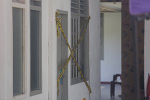 Suasana Indekos tempat seorang diplomat Kementerian Luar Negeri berinisial ADP (39) yg ditemukan tewas (Foto: Katadata/Fauza Syahputra)