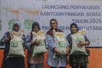 Penyaluran bantuan pangan beras di Ternate