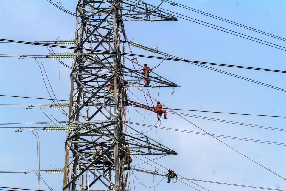 PLN, pasokan listrik, Natal dan Tahun Baru