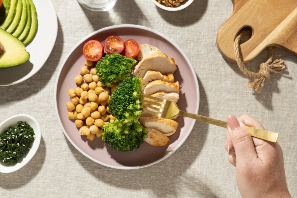 Makanan_yang_Baik_untuk_Kesehatan_Ginjal-2025_07_21-12_30_21_09a3fd3d3f102d1ebdeb7e3a6cb8a6ac_960x640_thumb.jpg