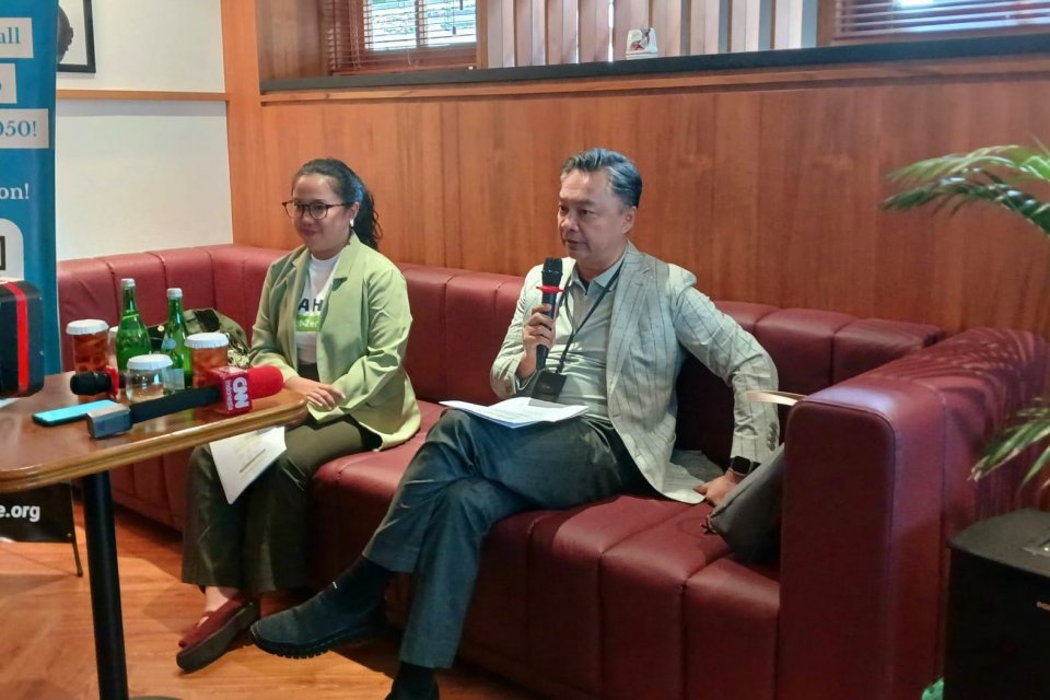 Pendiri dan Ketua Foreign Policy Community of Indonesia (FPCI), Dino Patti Djalal, menyebut Indonesia tidak bisa mengharapkan komitmen pendanaan iklim dari negara-negara maju sehingga perlu mengkaji untuk meningkatkan kontribusi swasta.