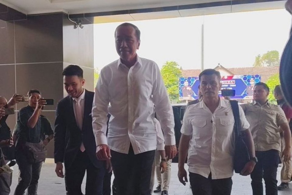 jokowi, ijazah, polisi