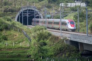 Kajian usulan perluasan jalur kereta cepat Whoosh