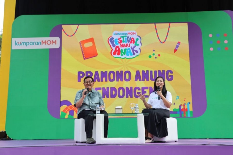 Sambutan dan pembacaan dongeng di kumparanMOM Festival Hari Anak 2025 oleh Gubernur DKI Jakarta Pramono Anung. 