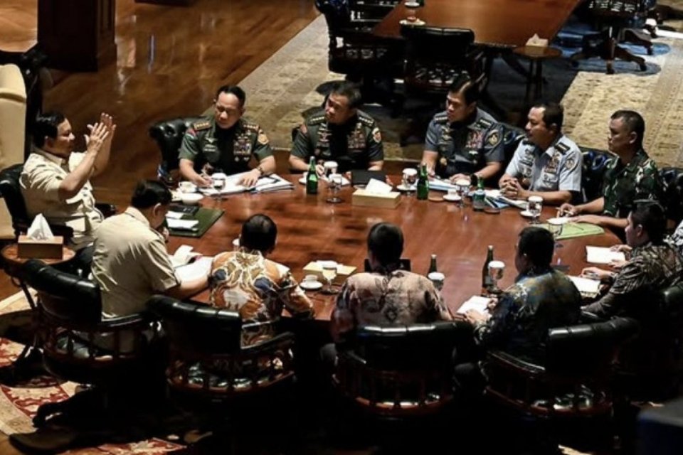 Prabowo Subianto menggelar rapat terbatas, Jumat (1/8)