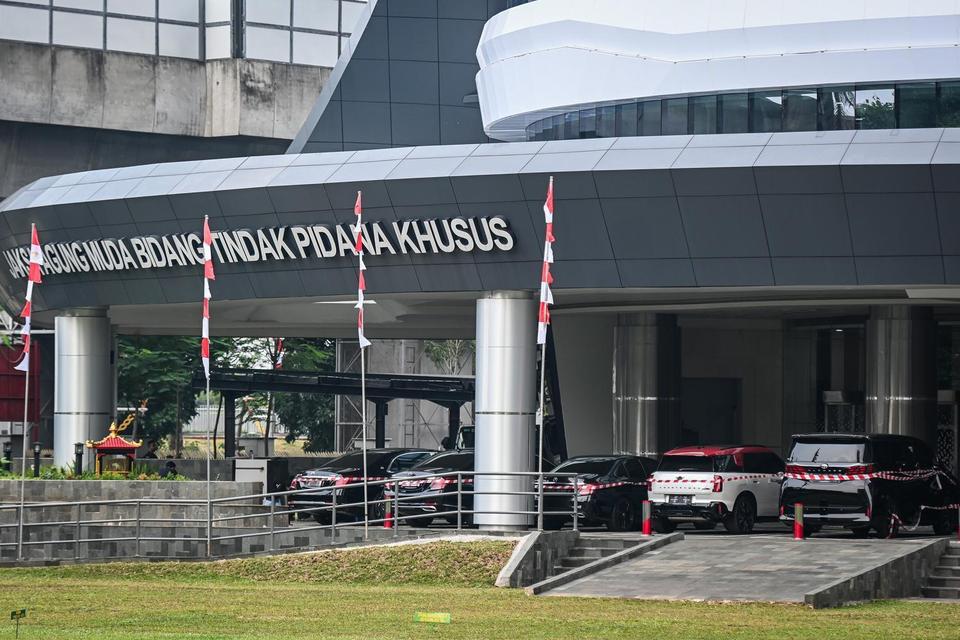 kejagung periksa kepala skk migas soal korupsi pertamina,