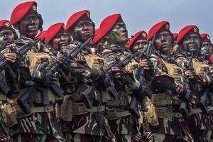 Gladi bersih Upacara Gelar Pasukan Operasional dan Kehormatan Militer