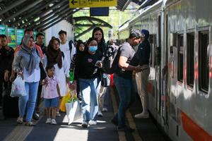 Pengoperasian perjalanan KA pada libur HUT ke-80 Kemerdekaan RI