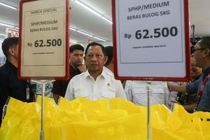 Mendagri tinjau distribusi beras SPHP di Kota Serang