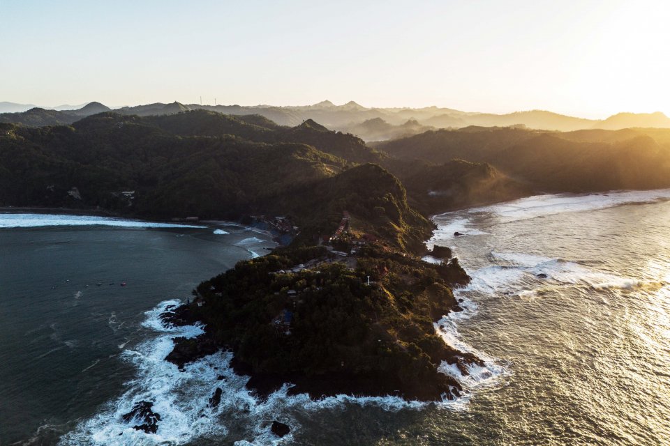 Merawat warisan bumi di Kota Walet