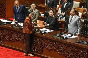 Rapat Paripurna DPR ke-3