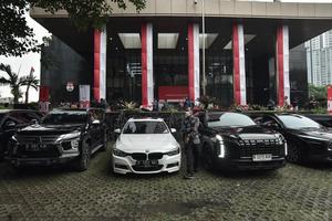 KPK sita 22 kendaraan Wamenaker Immanuel Ebenezer