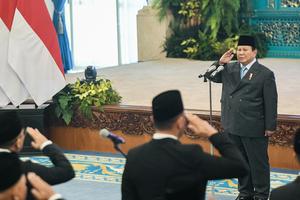 Presiden Prabowo lantik Wakil Ketua MA, pejabat tinggi dan Dubes