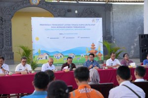 Pemasangan PLTS di Bali oleh Pemprov dan IESR