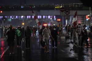 Aksi demo di depan Mako Brimob Kwitang