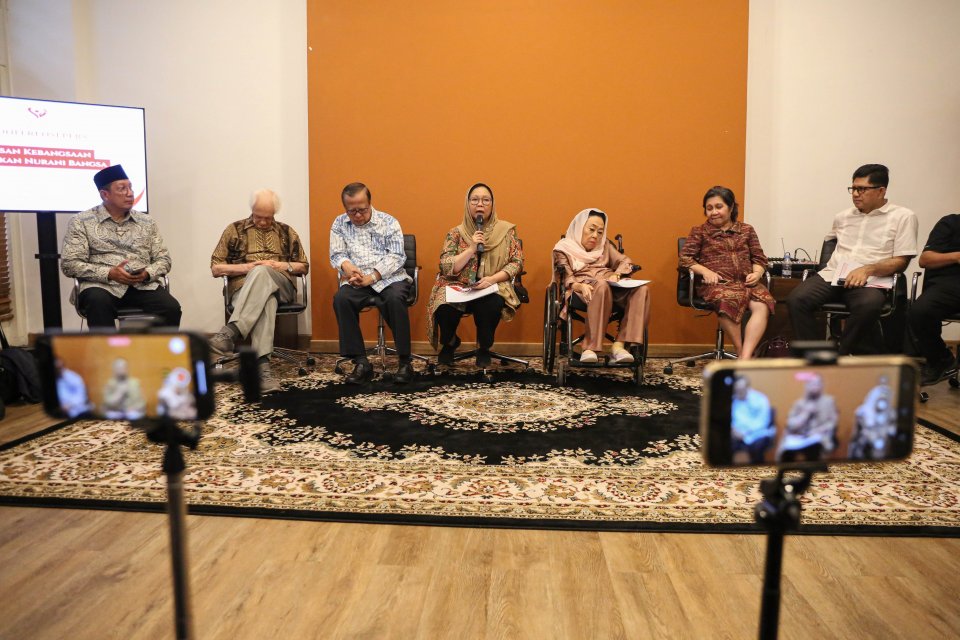 Suasana konferensi pers pesan kebangsaan Gerakan Nurani Bangsa di Rumah Pergerakan Griya Gus Dur, Menteng, Jakarta Pusat, Rabu (3/9/2025). 