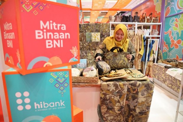 BNI memperkuat dukungan bagi UMKM dengan solusi pembiayaan inklusif dan layanan digital BNIdirect Bisnis untuk percepat transformasi.