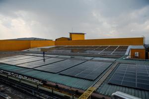 Pencapaian kapasitas terpasang PLTS atap