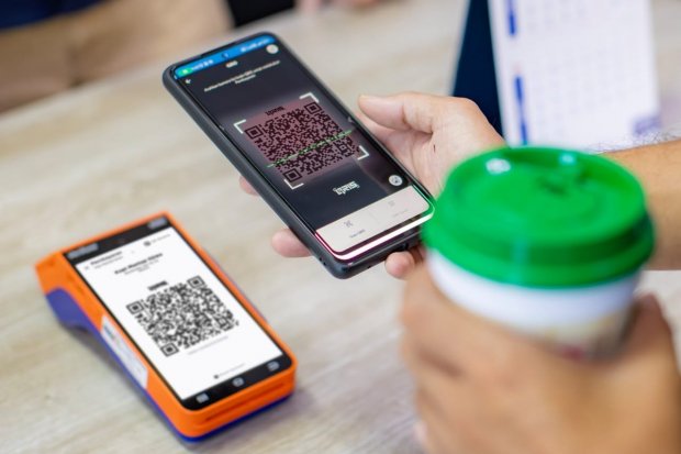 Ilustrasi transaksi QRIS BRI