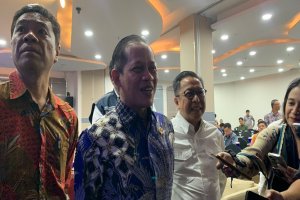 Menteri Lingkungan Hidup Hanif Faisol Nurofiq