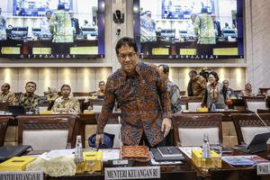 Raker Komisi XI DPR dengan Menteri Keuangan