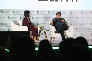 Plenary Session 3 Katadata SAFE 2025 Day 1, IESR Fabby Tumiwa