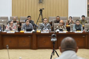 Pertamina dan Komisi VI DPR