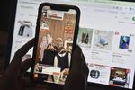 Transaksi e-commerce melalui perangkat mobile