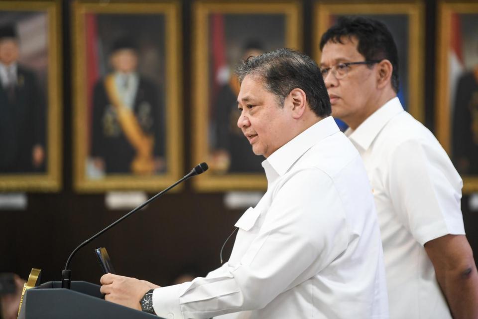 menko airlangga umumkan program magang untuk fresh graduate