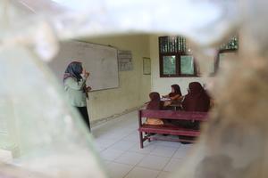 Penutupan tujuh sekolah di Aceh Barat