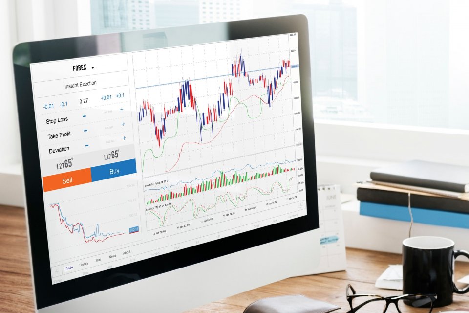 Top Gainers Saham Kamis 25 September 2025