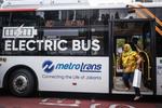 Transjakarta tambah 200 bus listrik secara bertahap