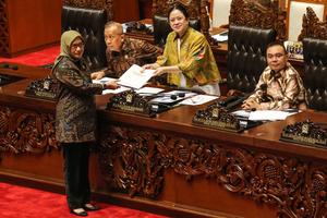 DPR sahkan RUU tentang BUMN
