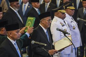 Presiden Prabowo lantik DK LPS