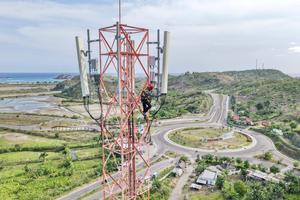 Perawatan tower telekomunikasi di Mandalika