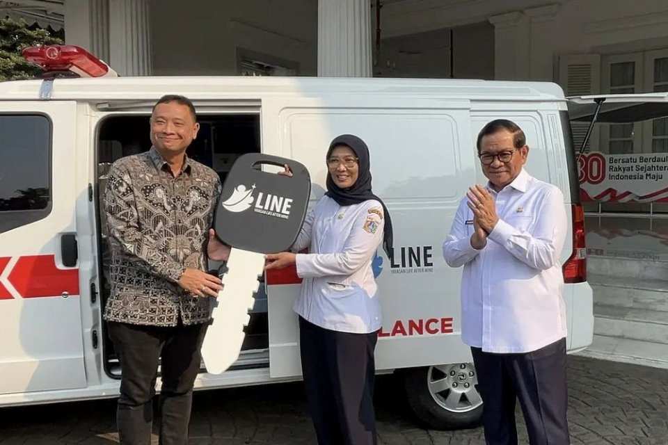 bantuan ambulans listrik dki jakarta