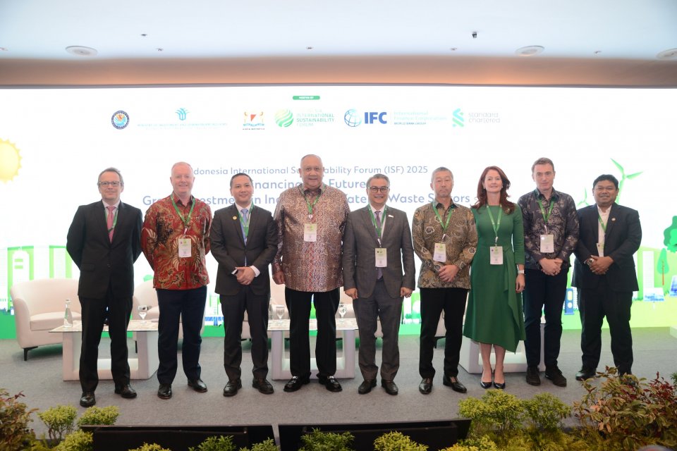 Stanchart, pembiayaan berkelanjutan, investasi hijau