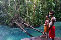 Wisata kali biru Raja Ampat