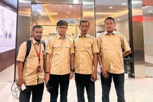 Organisasi relawan PILAR 08 melaporkan sejumlah akun media sosial ke Polda Metro Jaya karena diduga membuat dan menyebarkan meme yang menyerang Ketua 