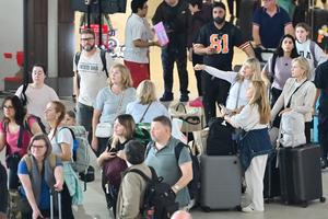 Proyeksi pungutan wisatawan asing 2025