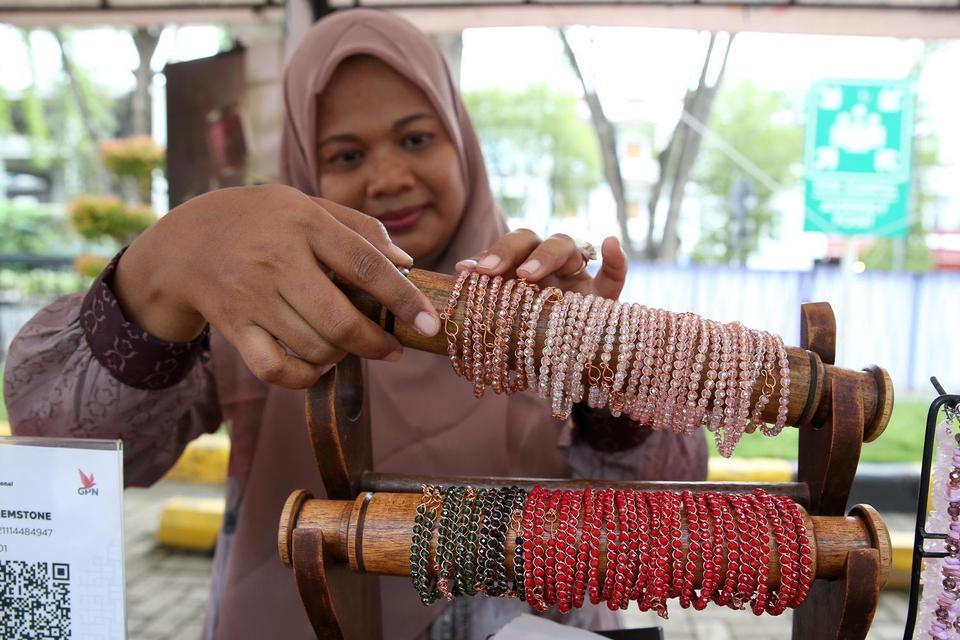 umkm, biaya aplikator