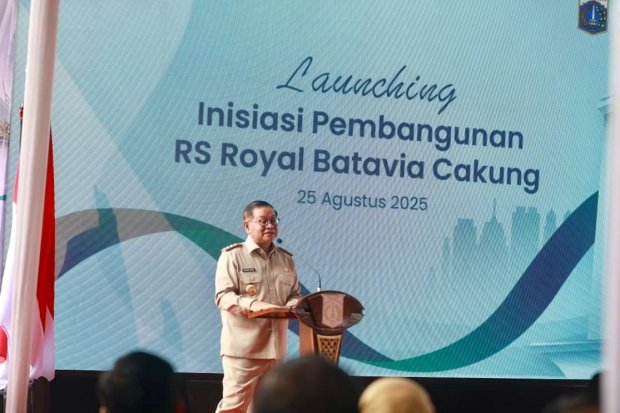 Gubernur DKI Jakarta Pramono Anung dalam launching pembangunan rumah sakit bertaraf internasional Royal Batavia di Cakung Jakarta Timur.