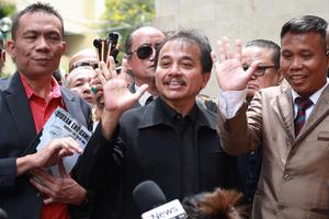 Roy Suryo dan Rismon penuhi panggilan Polda