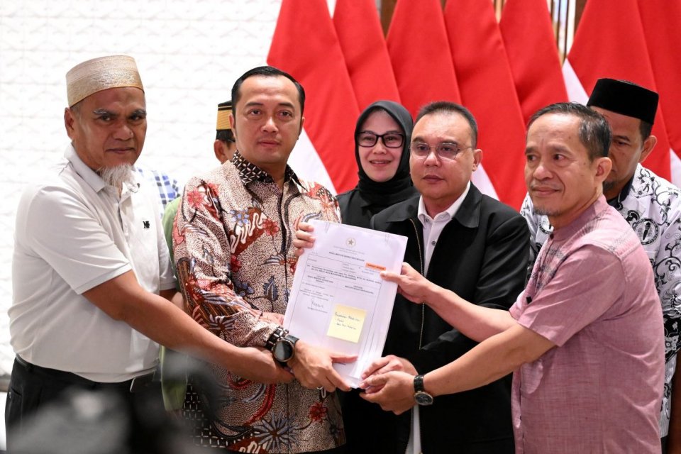 Dua guru dari Luwu Utara mendapat rehabilitasi dari Prabowo