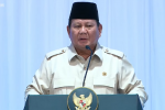 Presiden Prabowo Subianto saat peluncuran program digitalisasi pendidikan di Bekasi, Jawa Barat, Senin (17/11).