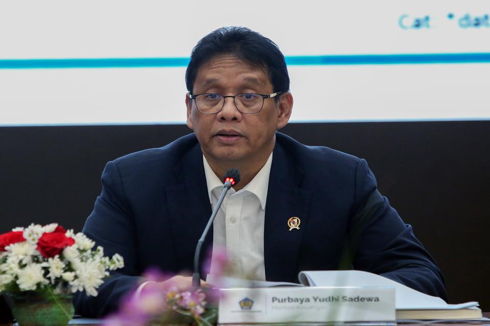 Menteri Keuangan Purbaya Yudhi Sadewa memberikan keterangan kepada media pada konferensi pers APBN KiTa edisi November 2025 di Jakarta, Kamis (20/11/2025). Kementerian Keuangan melaporkan Anggaran Pendapatan dan Belanja Negara (APBN) 2025 tercatat defisit