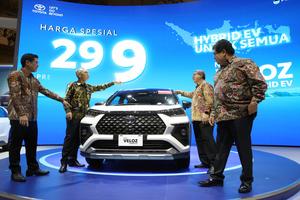 Peluncuran Veloz Hybrid EV buatan dalam negeri